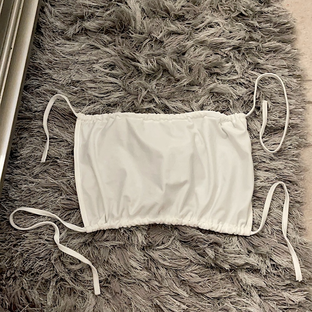 Silky from SHEIN ties around u